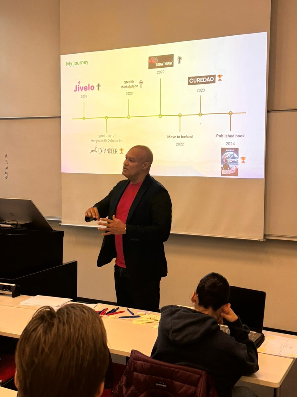 Guido Picus presenting on artificial intelligence